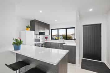 4 Koiora Road, Clarks Beach
