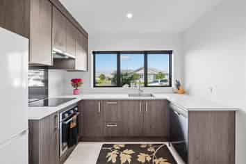 4 Koiora Road, Clarks Beach