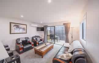 4/102 Howell Avenue, Riverlea
