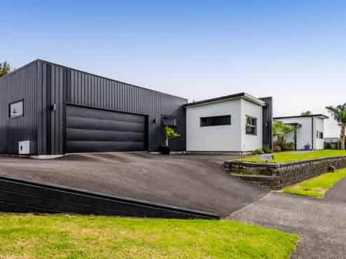 23 Links Drive, Waiwhakaiho
