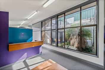 HIGH PROFILE GROUND FLOOR OFFICE
