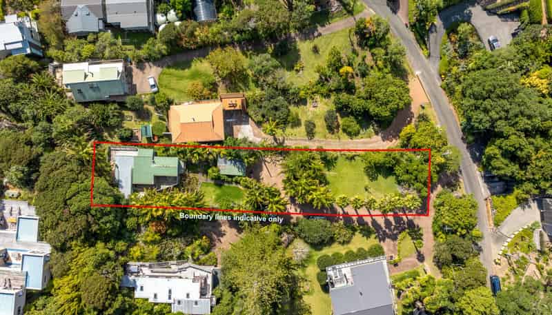 9 Tiri View Road, Palm Beach