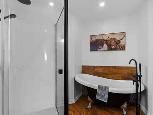 923 Railway Road, Raureka