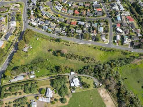 1 Ranginui Road, Welcome Bay