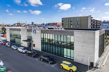 Modern multi-tenanted office investment