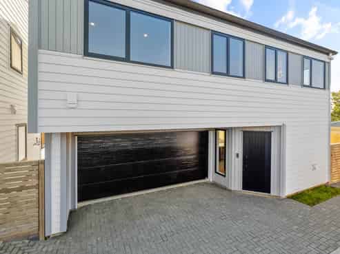 8A,B,C,D Deuxberry Avenue, Northcote
