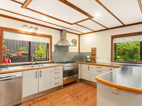 51 Hihitahi Rise, Paihia