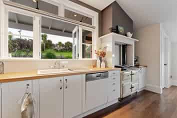  203 Cape Rodney Road, Leigh