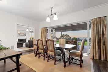  203 Cape Rodney Road, Leigh