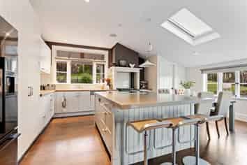  203 Cape Rodney Road, Leigh