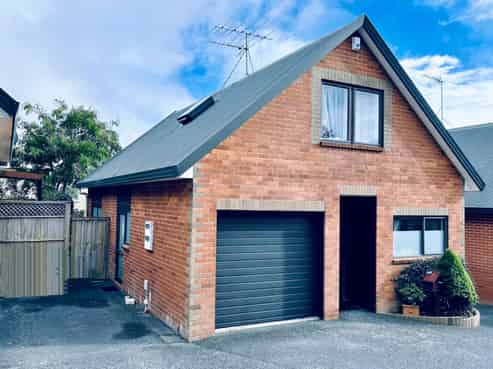 15/37 Fields Parade, Oteha