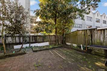 3/4 Ambrico Place, New Lynn