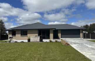 91 Dejoux Road, Winton
