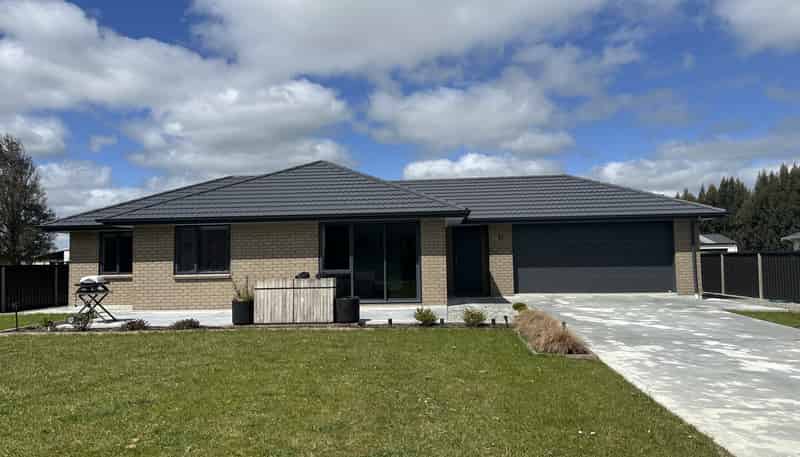 91 Dejoux Road, Winton