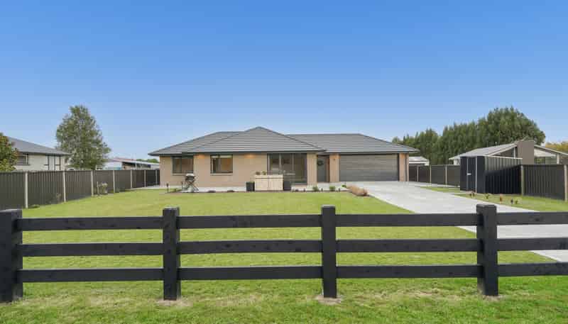 91 Dejoux Road, Winton