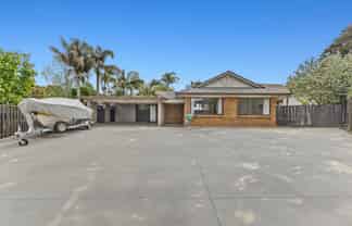 3 Dalkeith Place, Papakura