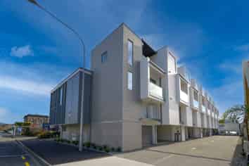 7/317 Hardy Street, Nelson
