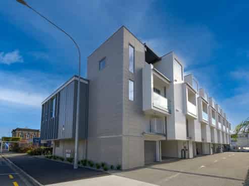 7/317 Hardy Street, Nelson City