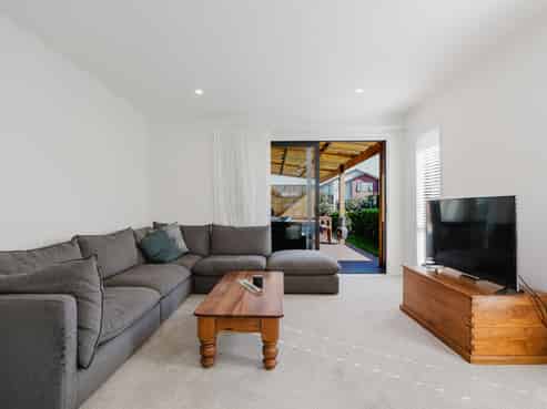 11 Lavinias Way, Chartwell