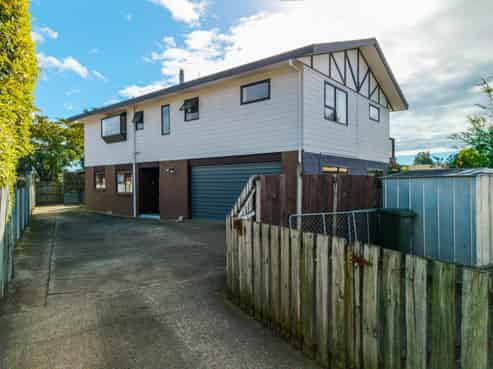 2/4 Bolt Road, Annesbrook