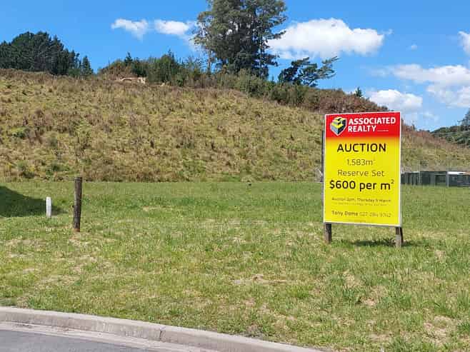 Auction - Reserve Set - $600 per sqm!!