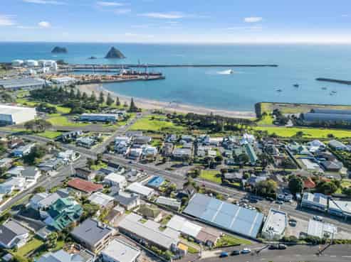 3/12 South Road, Moturoa