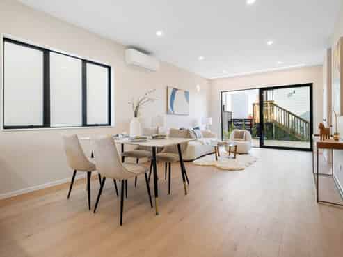 6 Greenbrier Street, Westgate