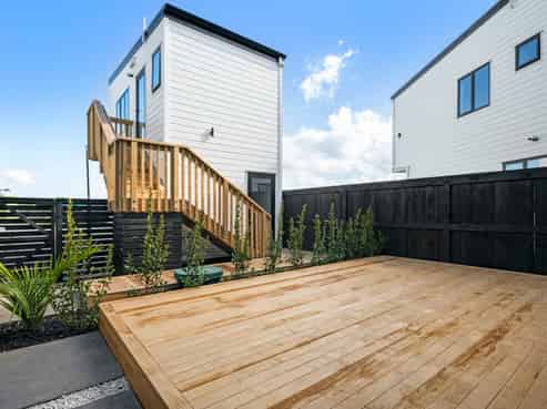 6 Greenbrier Street, Westgate