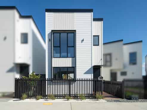 6 Greenbrier Street, Westgate