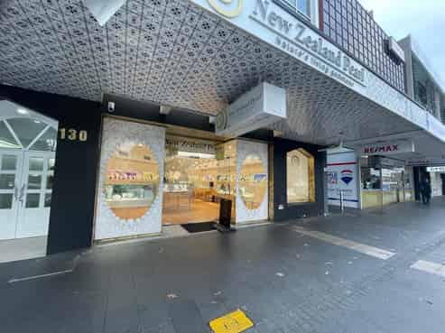 High Exposure Broadway Retail