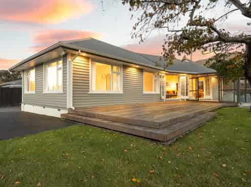 253 Port Hills Road, Heathcote Valley