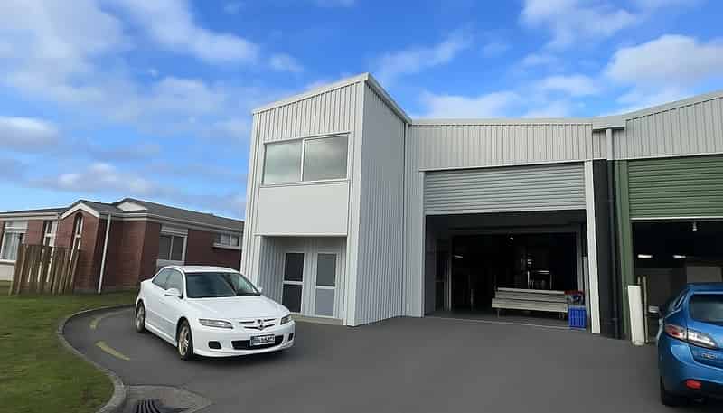 34 Tauhinu Road, Miramar