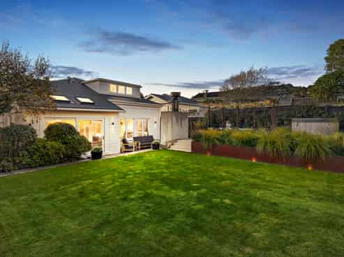 17 West Road, Northland