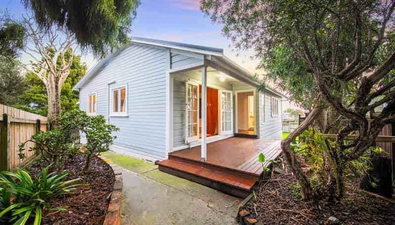 129 Sunnyside Road, Sunnyvale