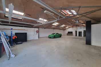 Versatile Warehouse with Office
