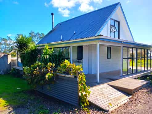 5744 State Highway 10, Awanui