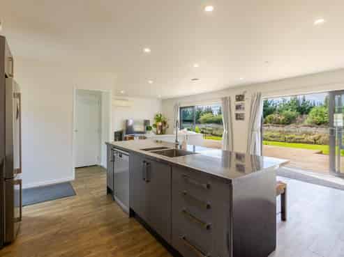 1599 State Highway 2, Waipawa