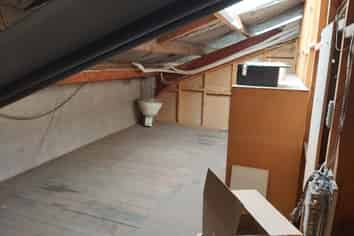 Warehouse with Showroom on Mowbray