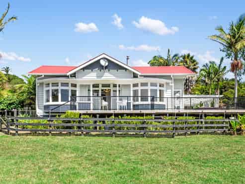1539 State Highway 16, Helensville