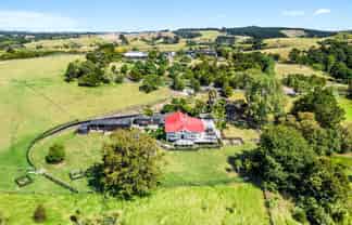 1539 State Highway 16, Helensville