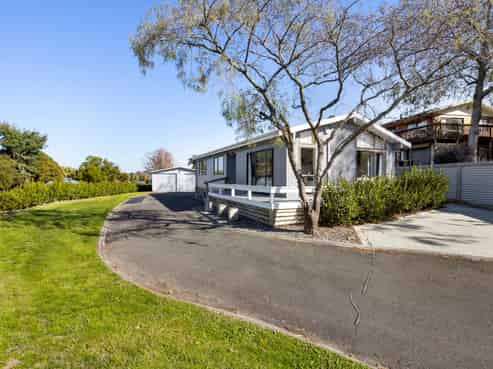 205 Newcastle Road, Grandview Heights