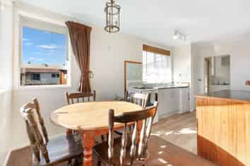 17 Barnard Road, Fairy Springs