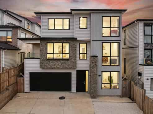 16 Glann Lane, Flat Bush