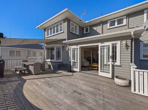 26 Baring Terrace, Strandon