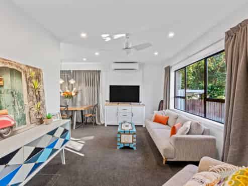 252 Riverlaw Terrace, Saint Martins