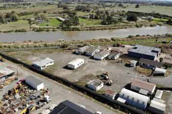 Vacant metalled yard - 5763 sqm  for sale 