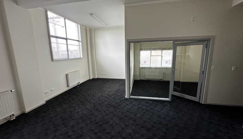 172 Eglinton Road, Mornington
