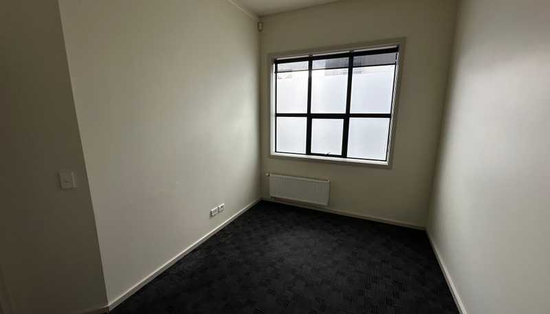 172 Eglinton Road, Mornington