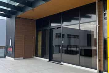 PREMIUM 288M² SHOWROOM
