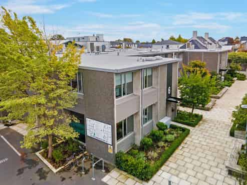 Own & occupy this tidy office building